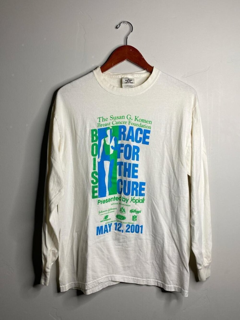 2001 Race For The Cure long sleeve tee size medium